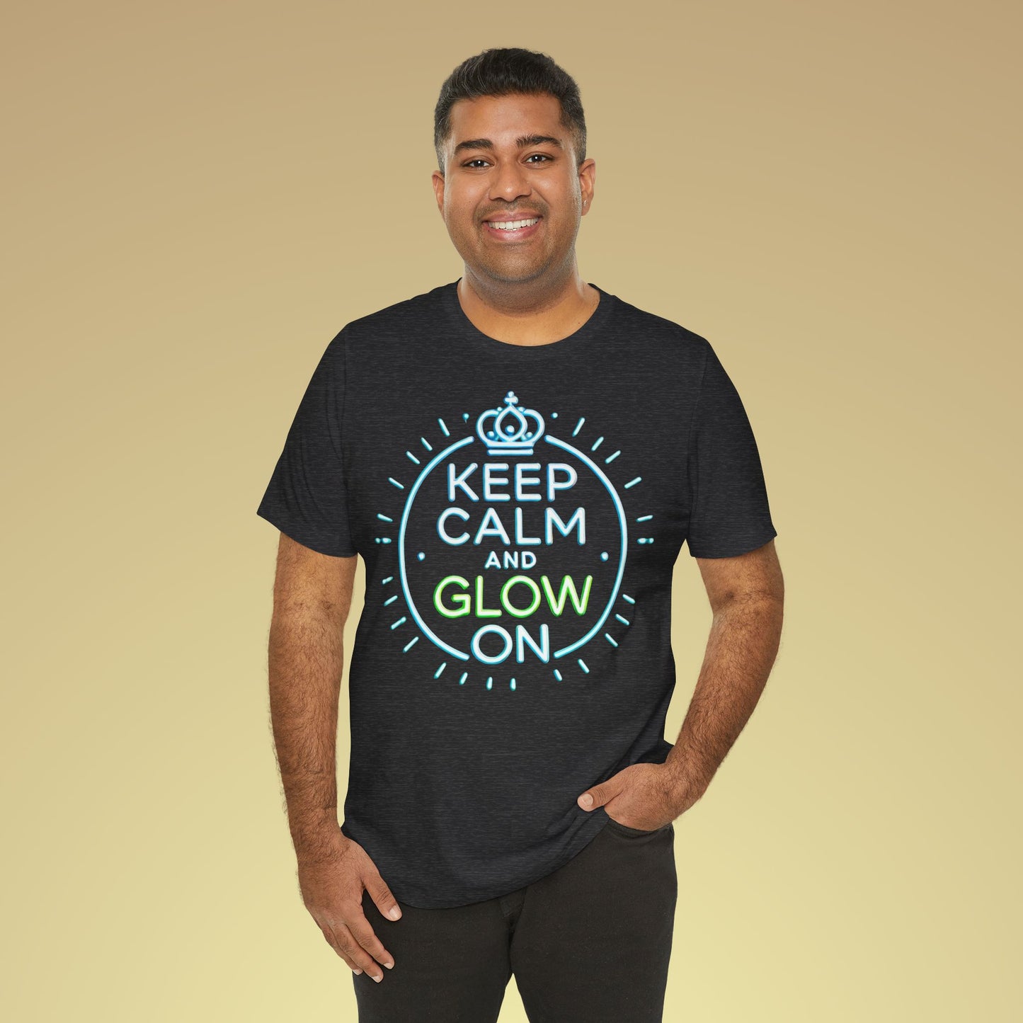 Keep Calm And Glow On Baumwoll T-Shirt